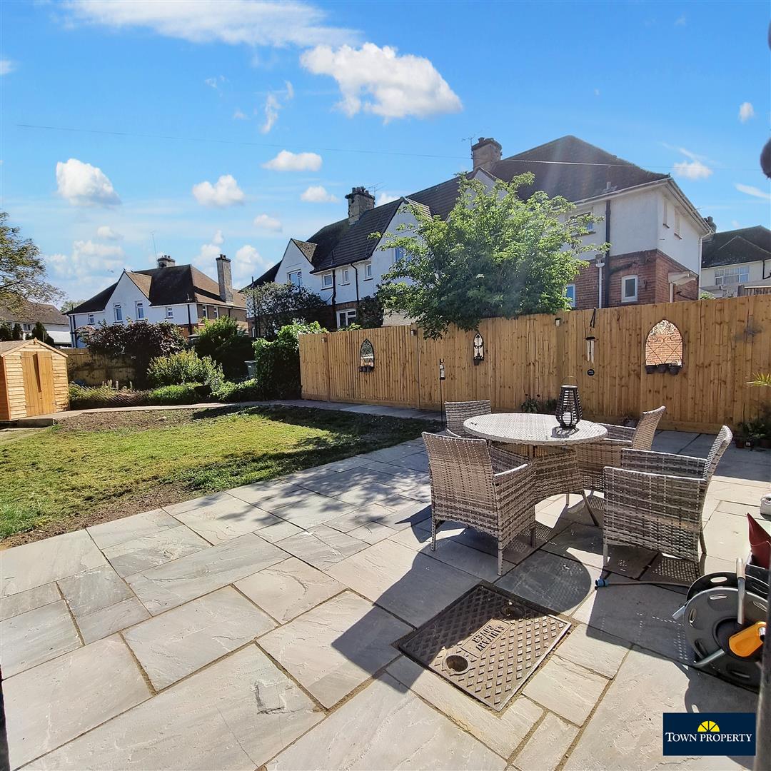 Property Details for Central Avenue Eastbourne East Sussex BN20 8PL Town Property Estate